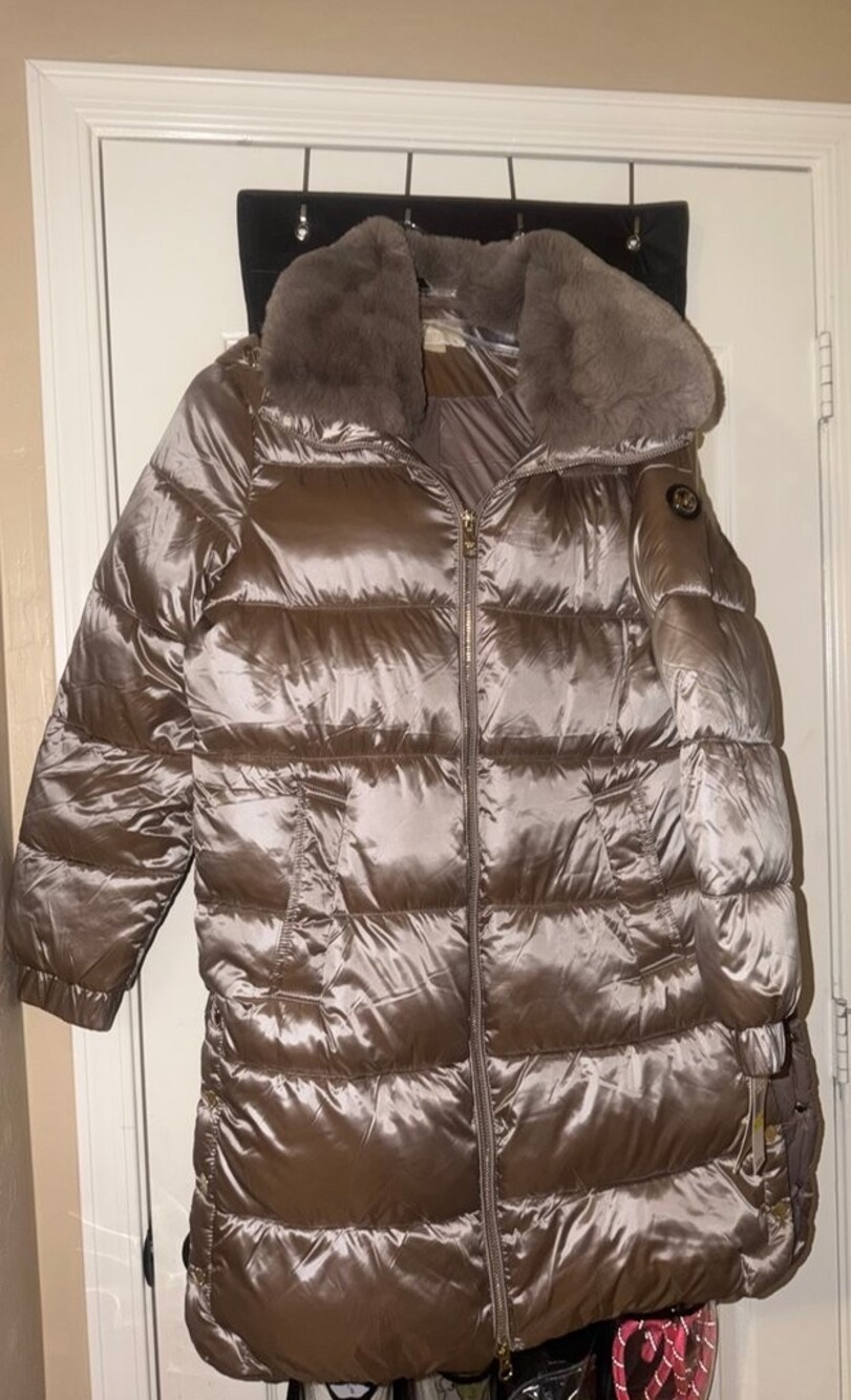 Michael Kors Women's Puffer Coat with Faux Fur Collar